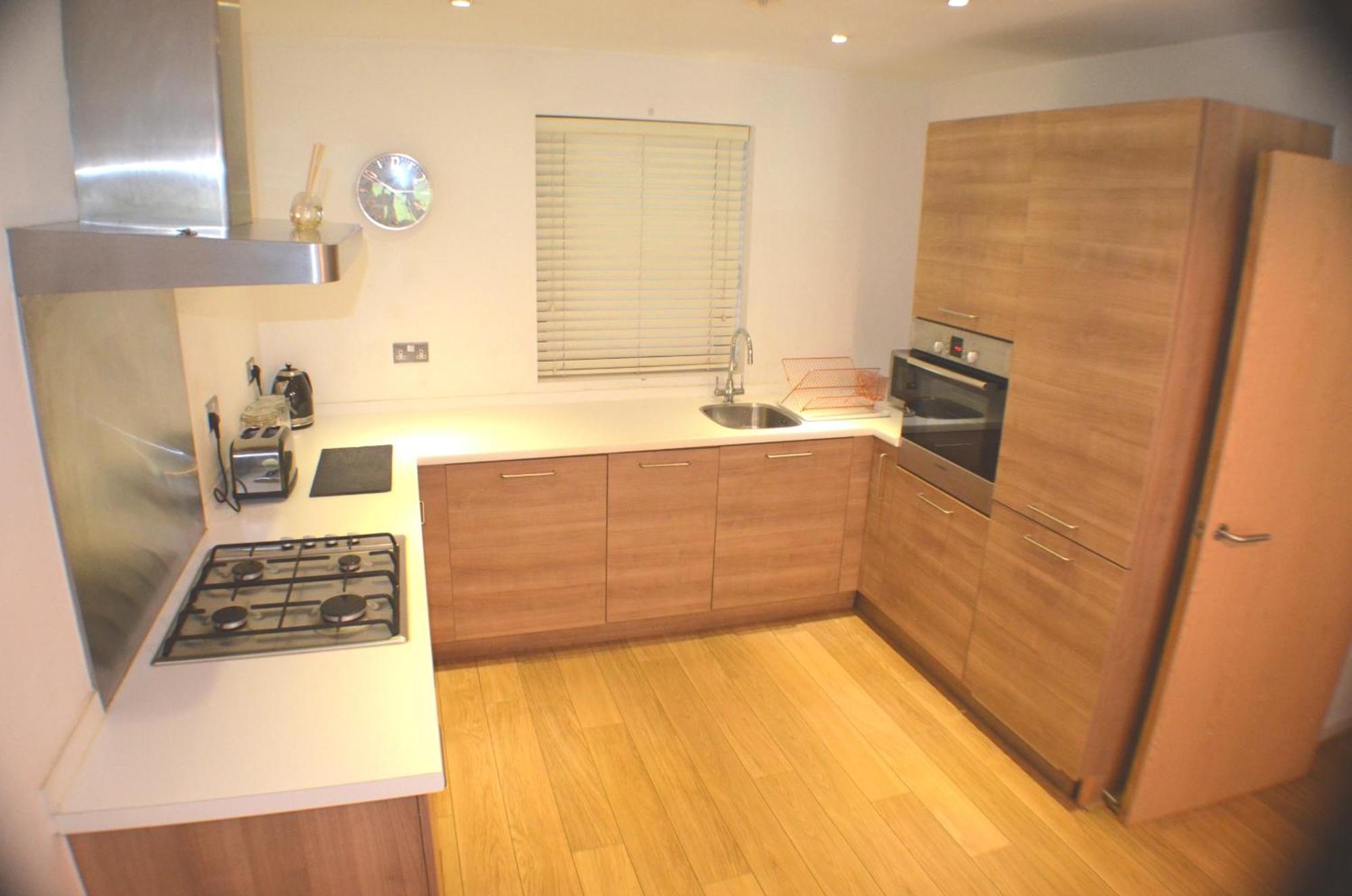 Brentwood Town Retreat - Large 2 Bedroom Apartment Exterior photo